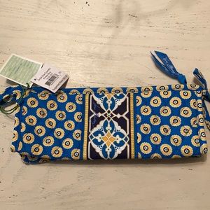 Vera Bradley Small Bow Cosmetic